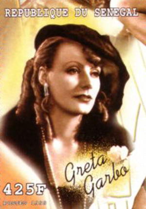 Грета Гарбо (Greta Garbo) на почтовой марке (Сенегал, 1999 г.)
