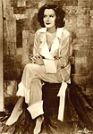 Грета Гарбо (Greta Garbo)
Немецкая открытка 1930-х годов.